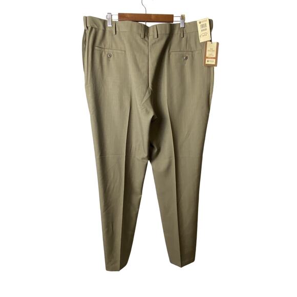 Haggar Men's Khaki Repreve Stria Flat Front No Cuff Dress Pants Size 44X32 - Picture 2 of 8
